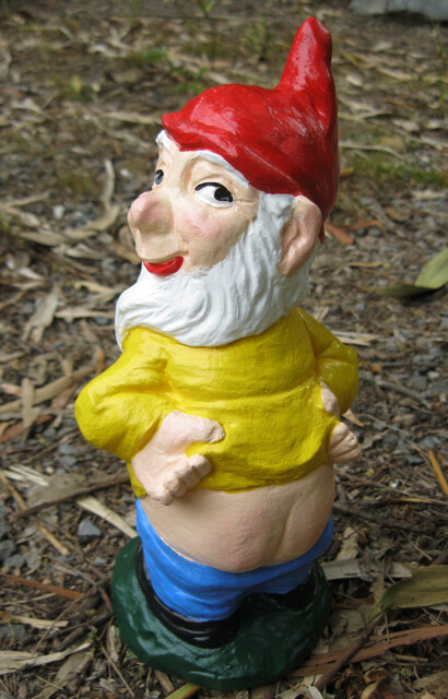 Mooning Gnome