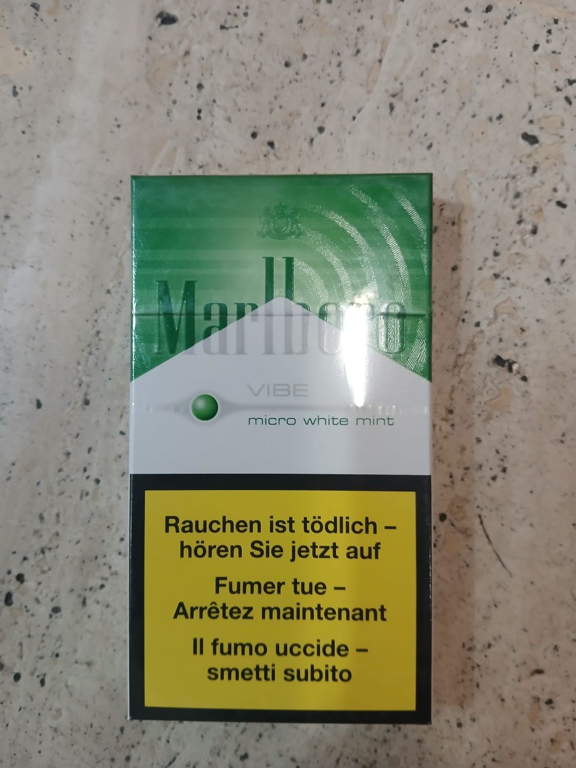 Marlboro Rouge 25 B-ST (Grand) (Cartouche ou Paquet)