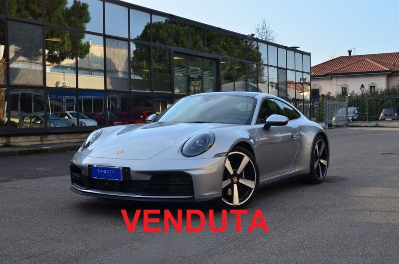 Porsche 992 911 Coupe 3.0 Carrera 394cv -1099km - 12/2024
