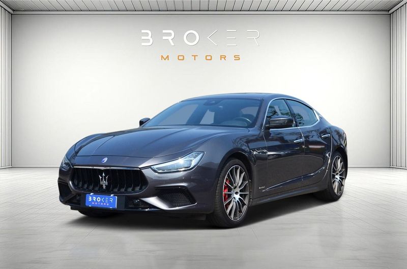 Maserati Ghibli 3.0 V6 bt Gransport 350cv - Uniproprietario - 199500km - 2018 Maserati Ghibli 3.0 V6 bt Gransport 350cv - Uniproprietario - 199500km - 2018