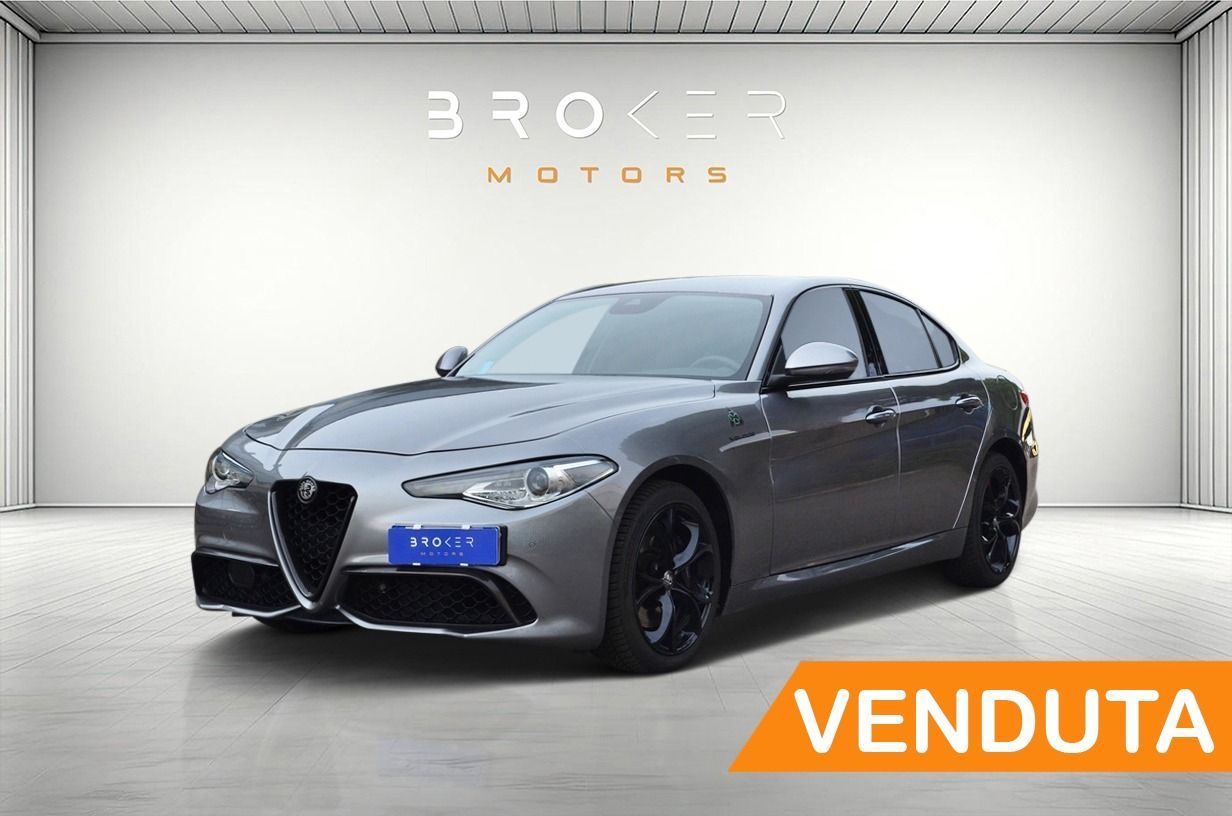 Alfa Romeo Giulia Veloce 2.0t automatica 280cv - carbon - pelle - km 50000 - 08/2020 Alfa Romeo Giulia Veloce 2.0t automatica 280cv - carbon - pelle - km 50000 - 08/2020