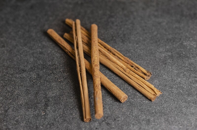 CANNELLA STECCHE INTERA