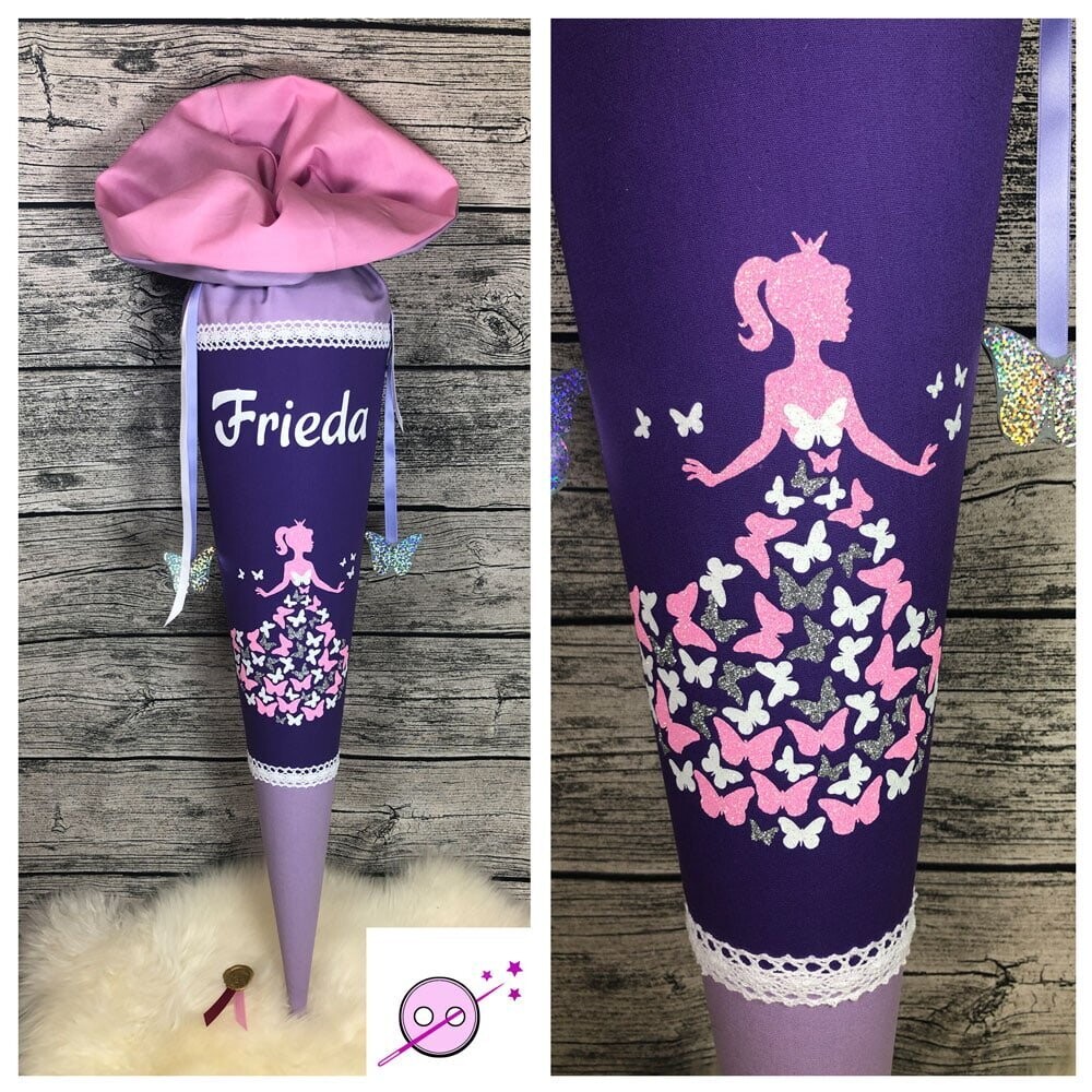 Prinzessin im Schmetterling Kleid Schultüte Prinzessin im Schmetterlingkleid Schultüte aus Stoff individell mit Namen für Mädchen. Diese Zuckertüte hat ein wunderschönes Glitzer Motiv mit einer Prinzessin die ein Kleid aus Schmetterlingen trägt. Die Farben sind lila, rosa und flieder.