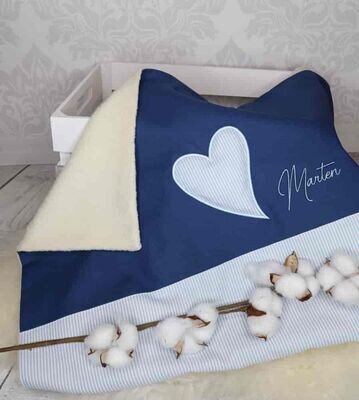 Decke personalisiert mit Herz blau/hellblau