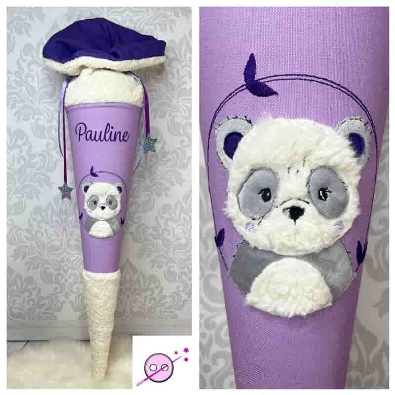 Pandabär Kuschel Schultüte flieder. In der Spitze und im Verschlußteil befindet sich kuscheliger beiger Teddystoff. Im Motivteil flieder farbener Baumwollstoff und oben innen lila.
