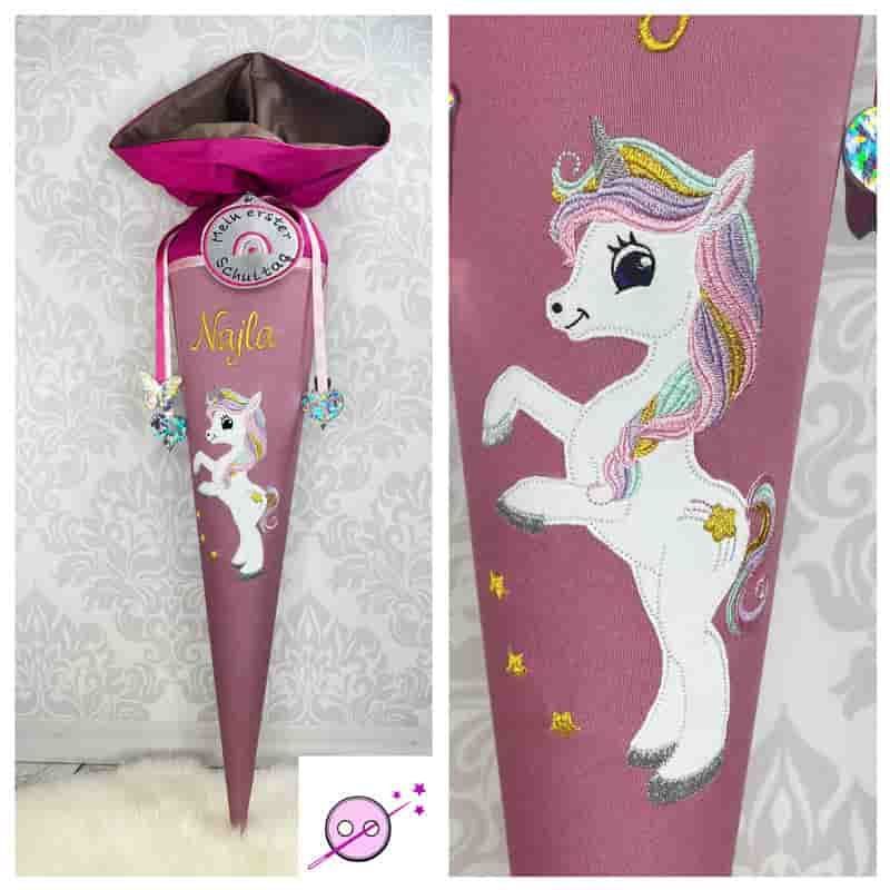 Schultüte Einhorn auf altrosa Schultüte Einhorn auf altrosa individuell mit Namen aus Stoff genäht. Auf der altrosa Schultüte befindet sich ein Einhorn mir Regenbogenmähne in Vollstick.
