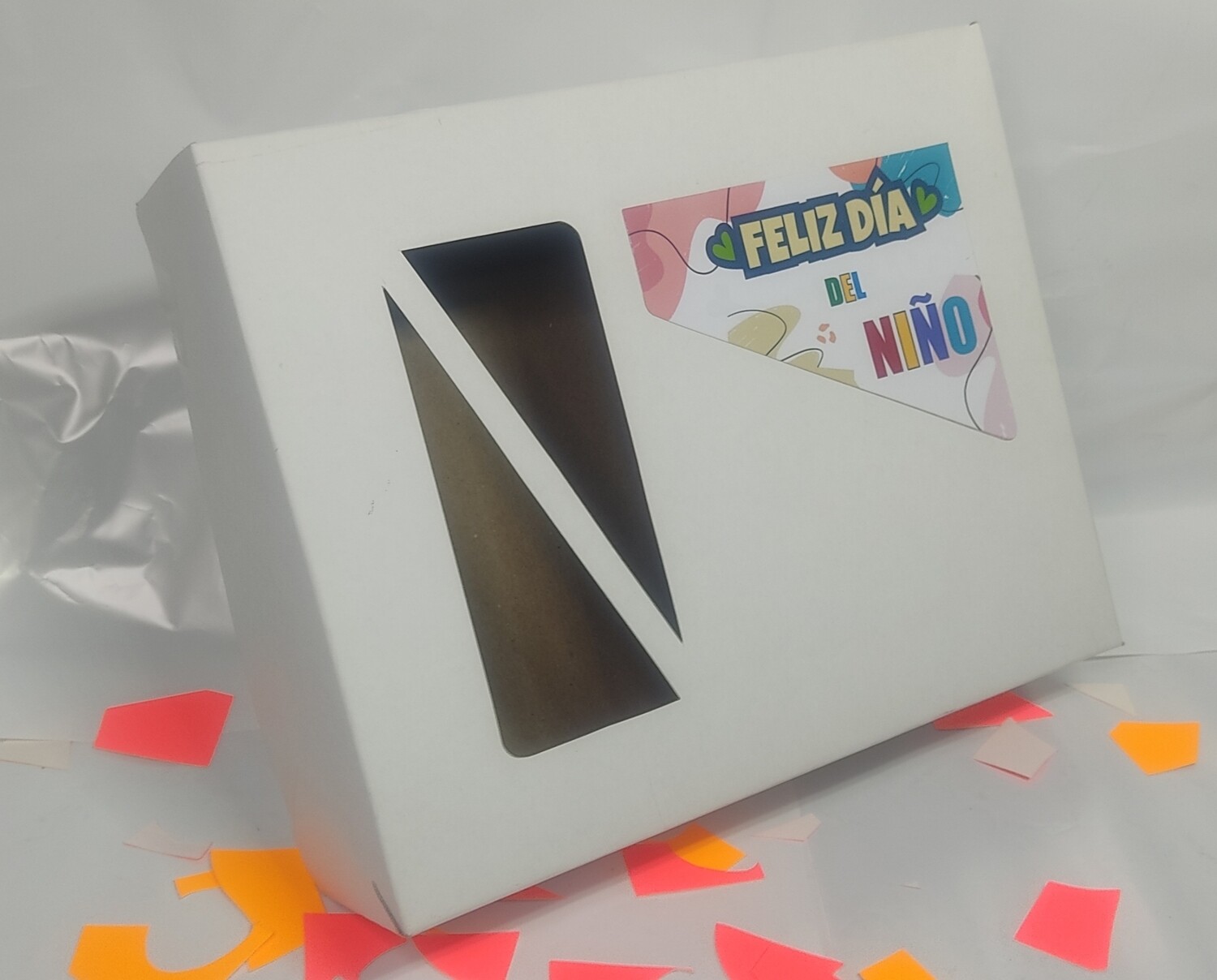 Caja de medio kilo de masa con ventana y stickers