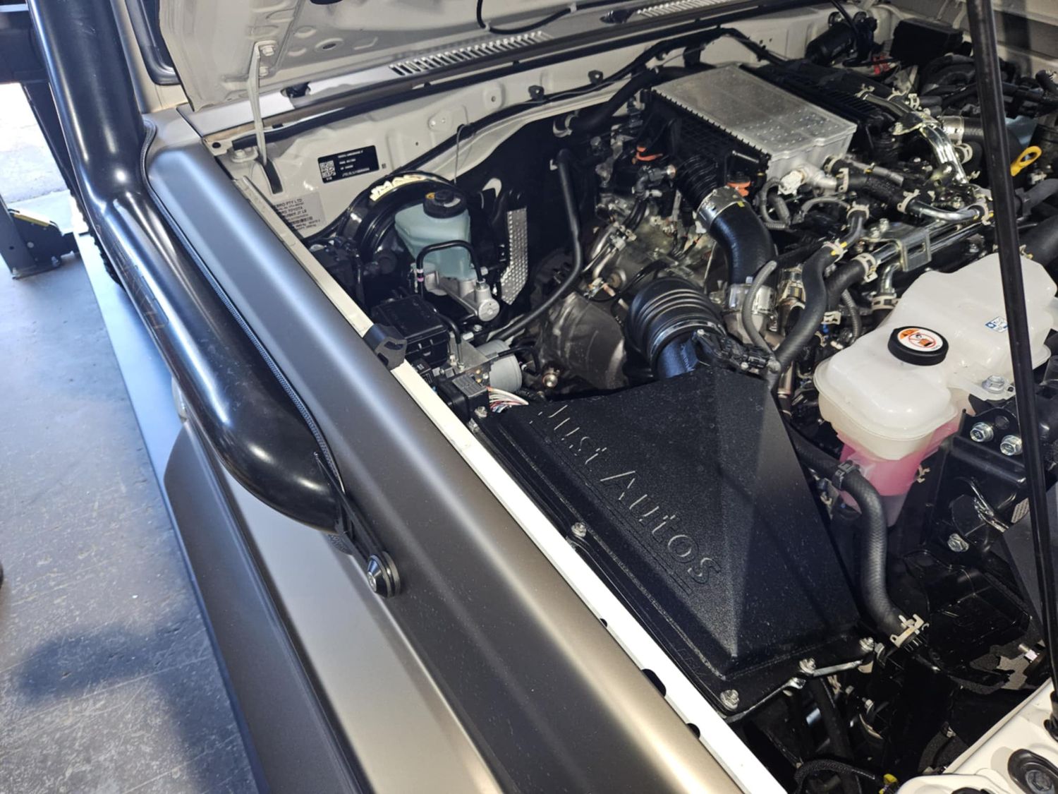 Toyota landcruiser GDJ70- (79,78,76)  Airbox 4CYL