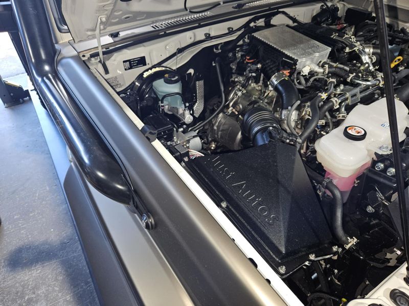 Toyota landcruiser GDJ70- (79,78,76)  Airbox 4CYL