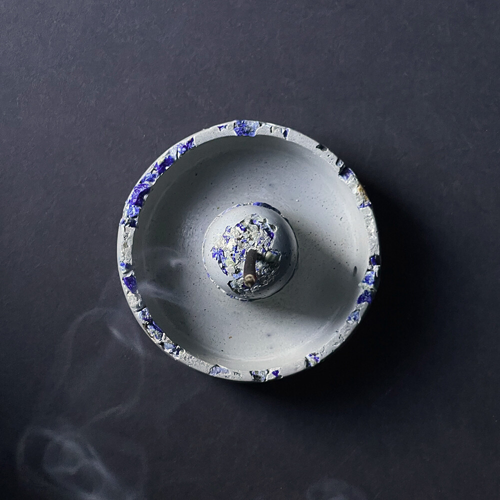 Gray Censer Bowl with Lapis Lazuli and Silver Mica