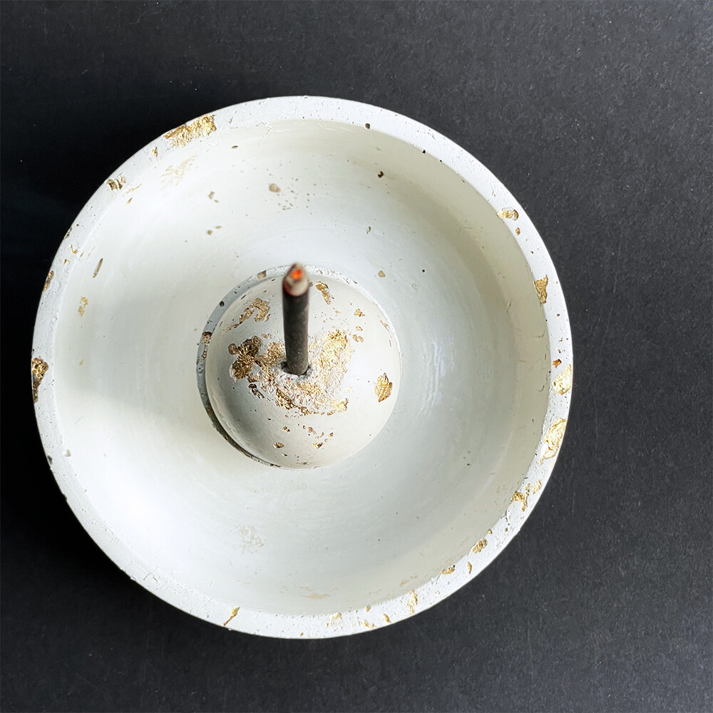 White Censer Bowl Infused with Gold Leaf