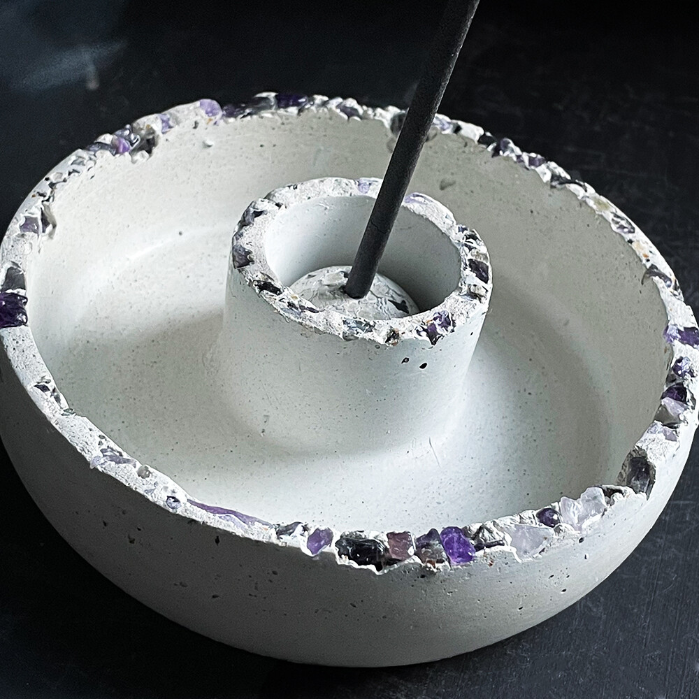 White Censer Bowl with Amethyst Crystals