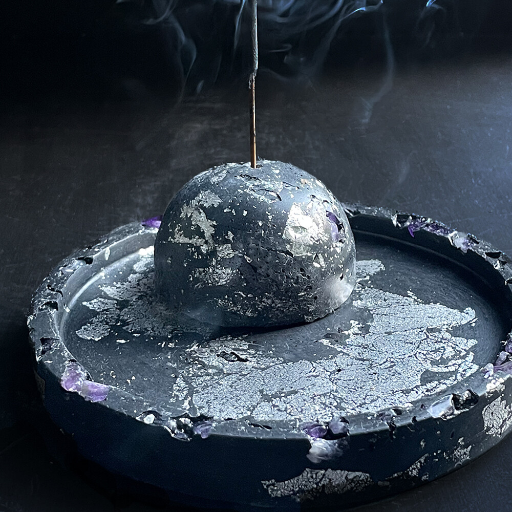 Black Incense Burner and Tray with Amethyst Crystals and Silver Leaf