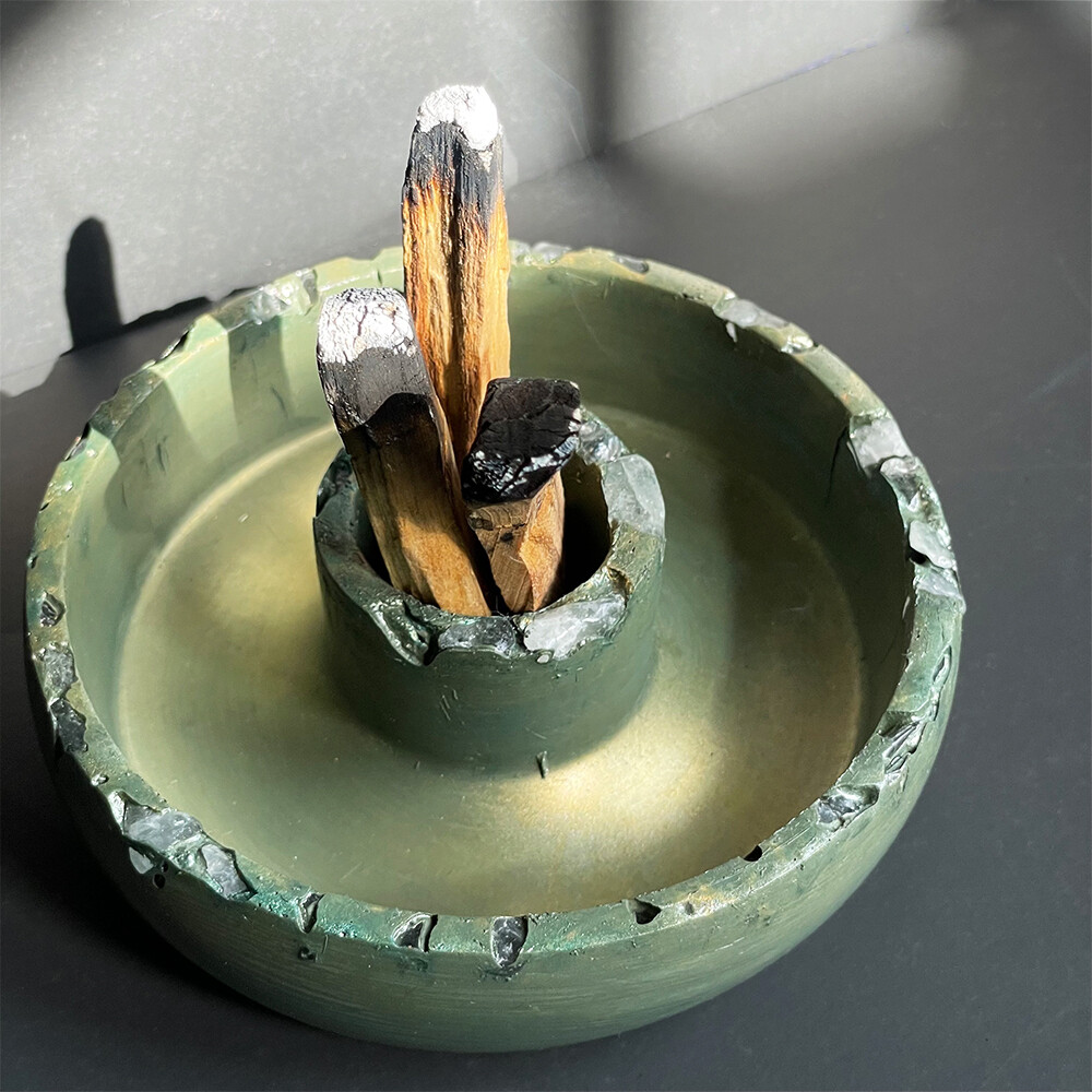 Green Censer Bowl with Clear Quartz Crystals and Metallic Mica Pigments