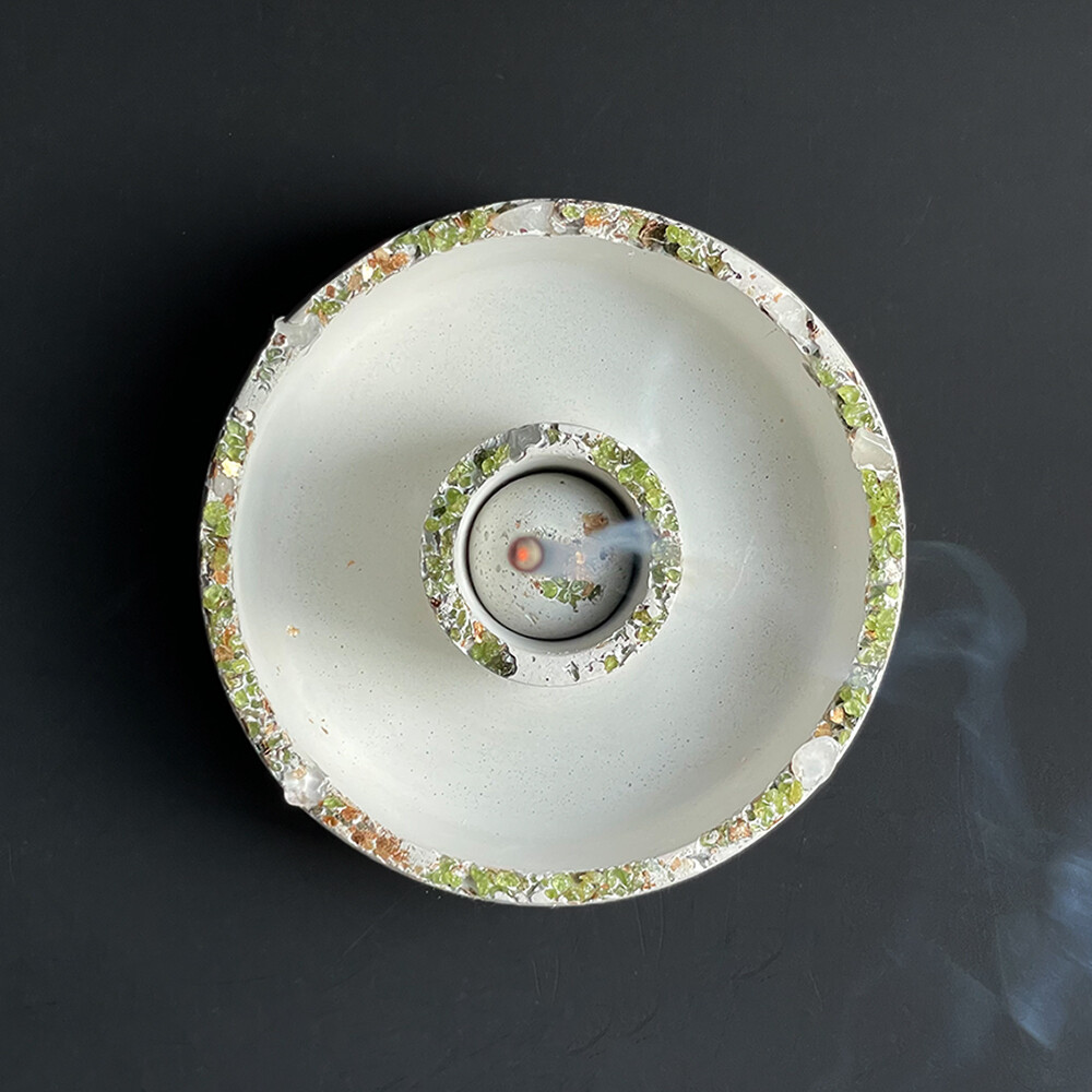 White Censer Bowl with Peridot, Clear Quartz and Gold Mica