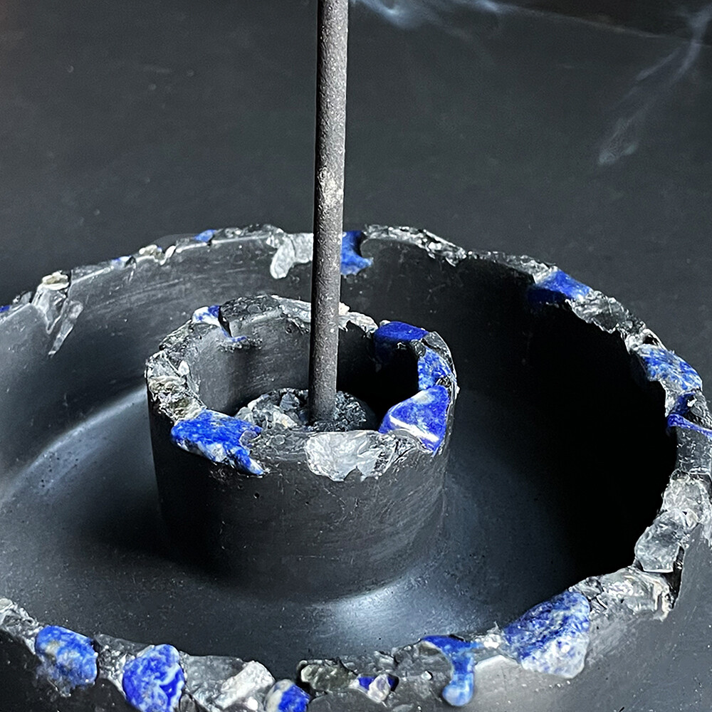 Black Censer Bowl with Lapis Lazuli, Clear Quartz and Silver Mica
