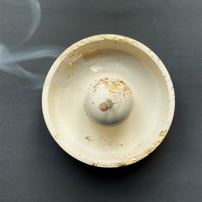 Beige Censer Bowl Infused with Gold Leaf
