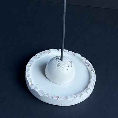 White Incense Burner and Tray with Rose Quartz Crystals and Silver Mica