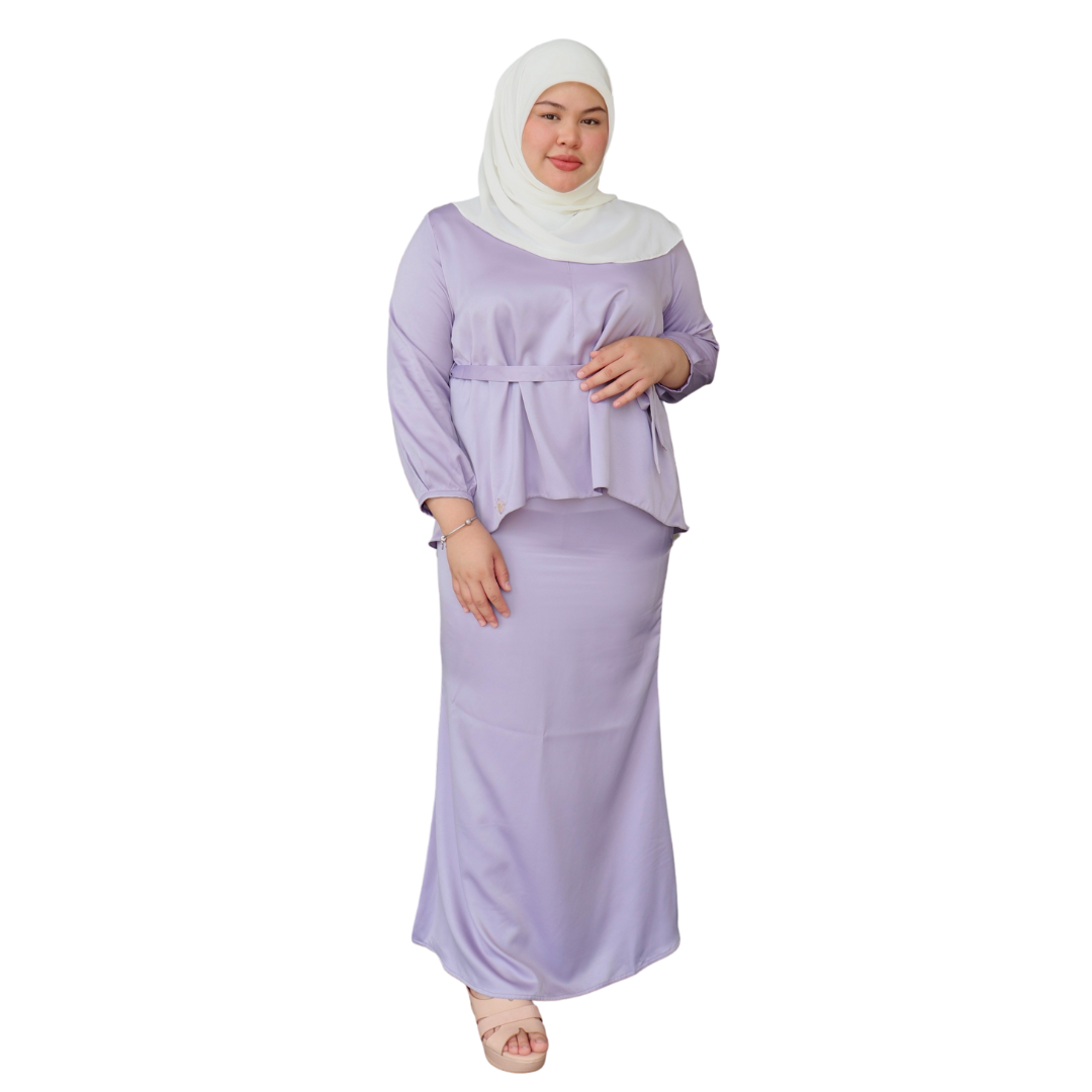 Attleya Set in Lilac