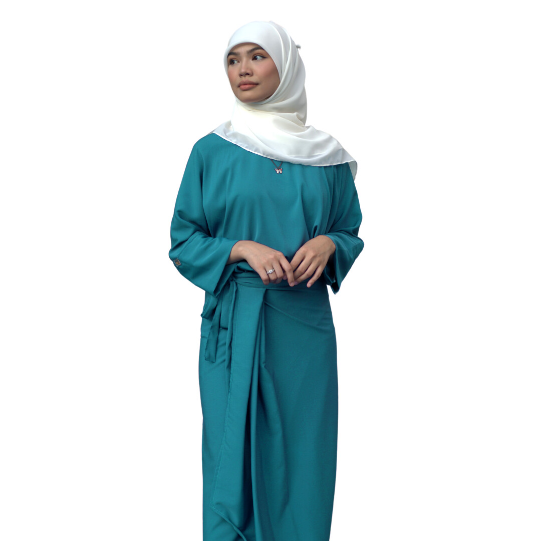 Ad-Leesa Caftan in Jadeblue