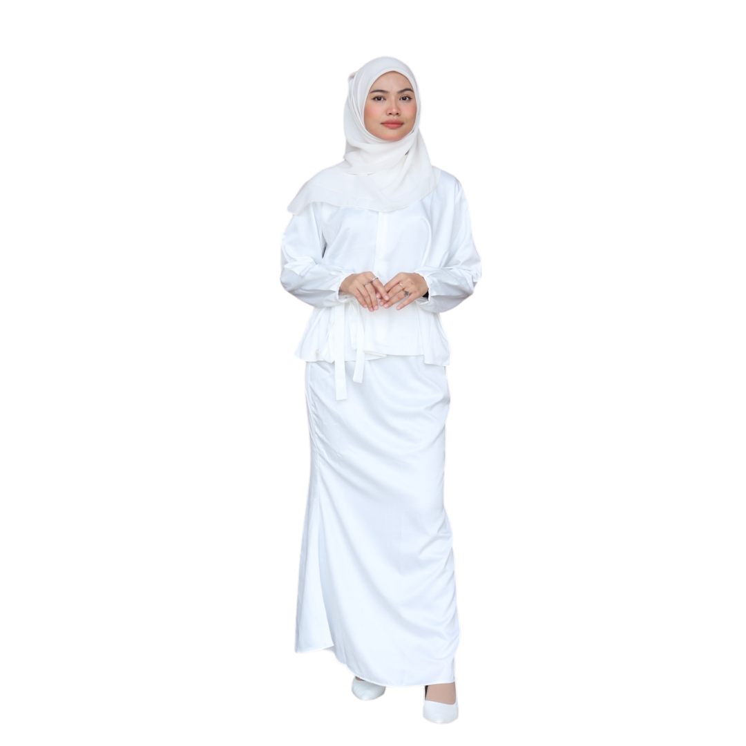 Attleya Set in Snow White
