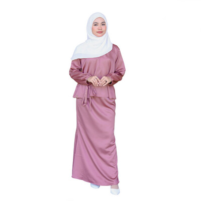 Attleya Set in Fancy Pink