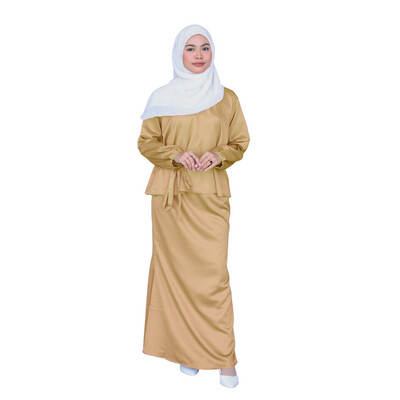 Attleya Set in Light Gold