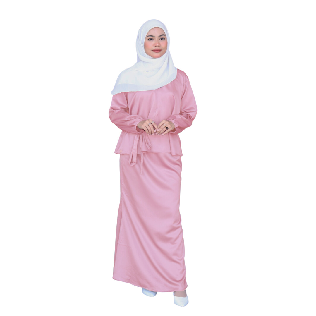 Attleya Set in Barbie Pink
