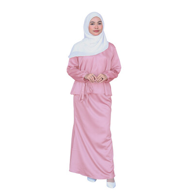 Attleya Set in Barbie Pink