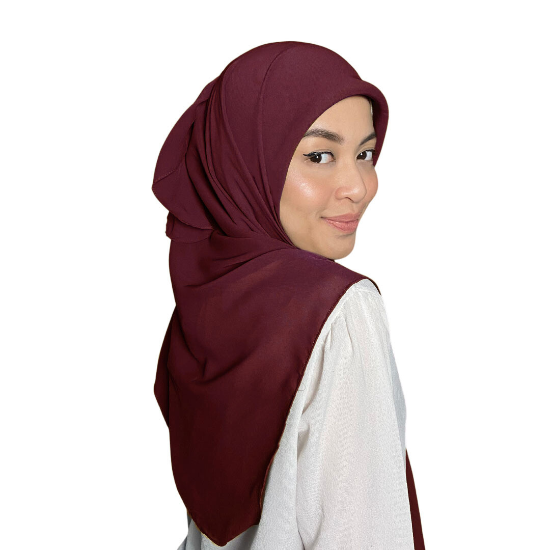 Square Plain in Burgundy