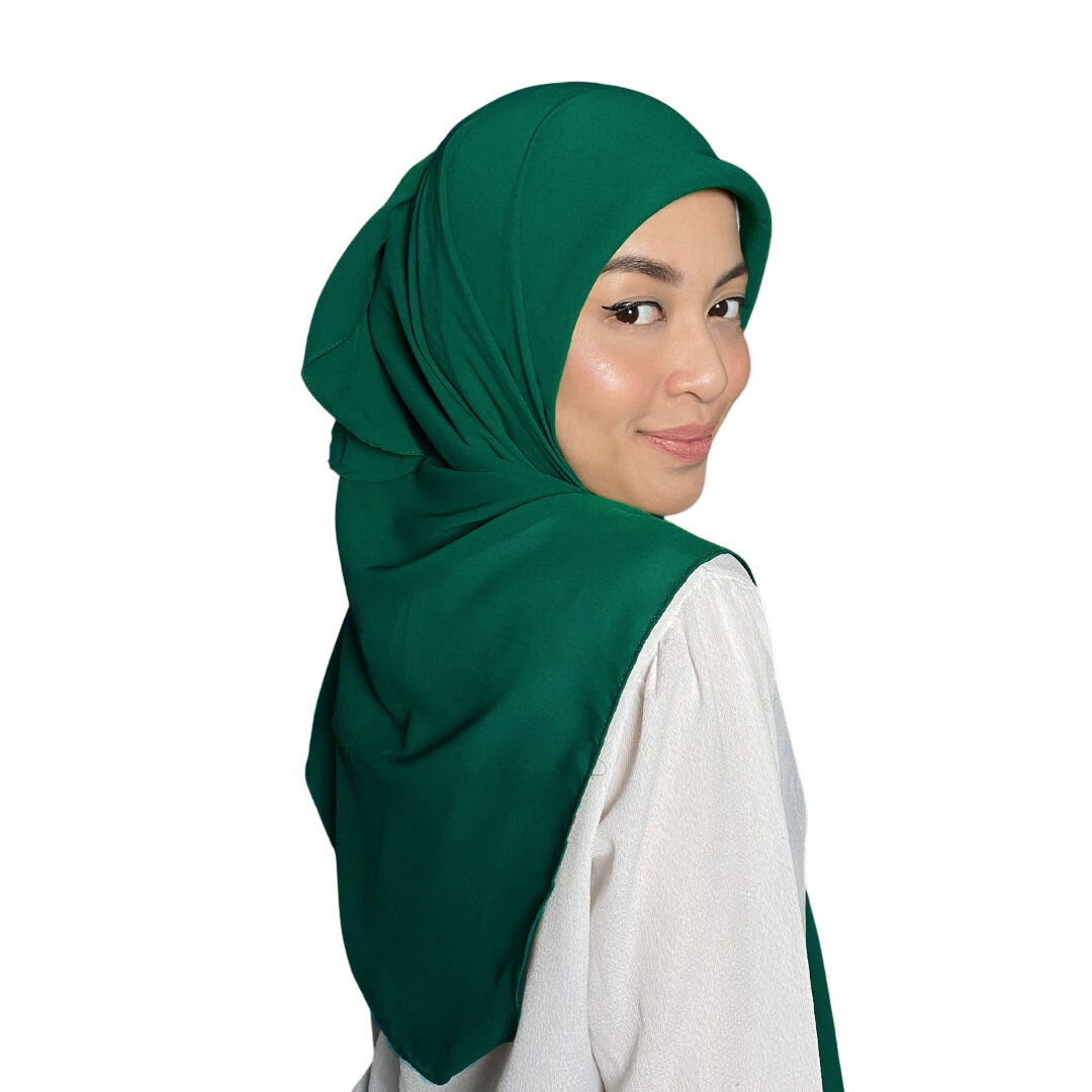 Square Plain in Majestic Green