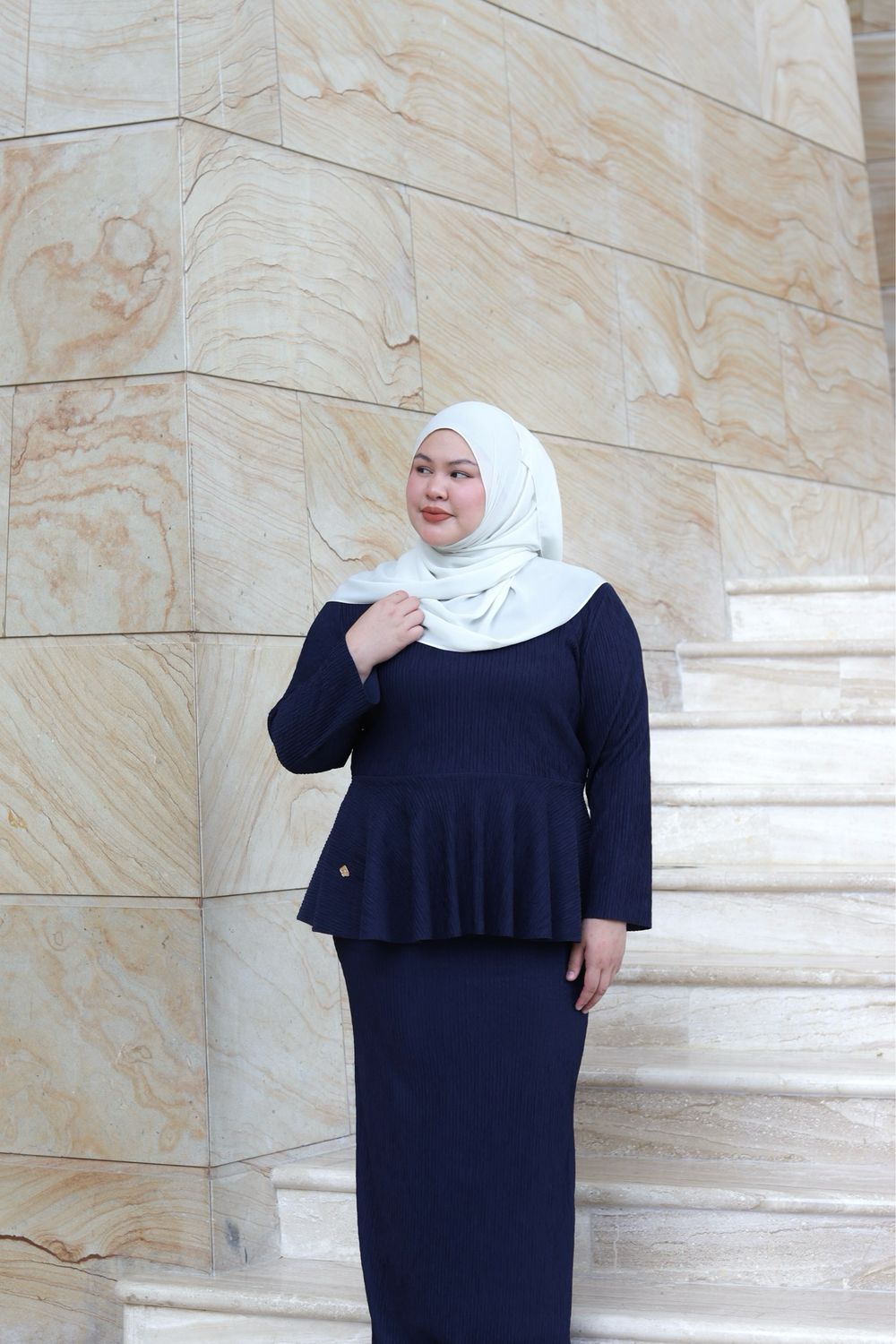 Olivia Set in Navy Blue