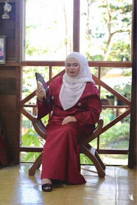 Purnama Luxe in Crimson