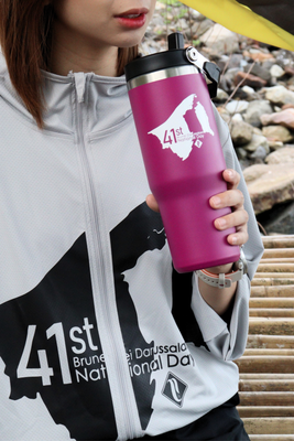 Flip Straw Tumbler in Magenta | 30 oz