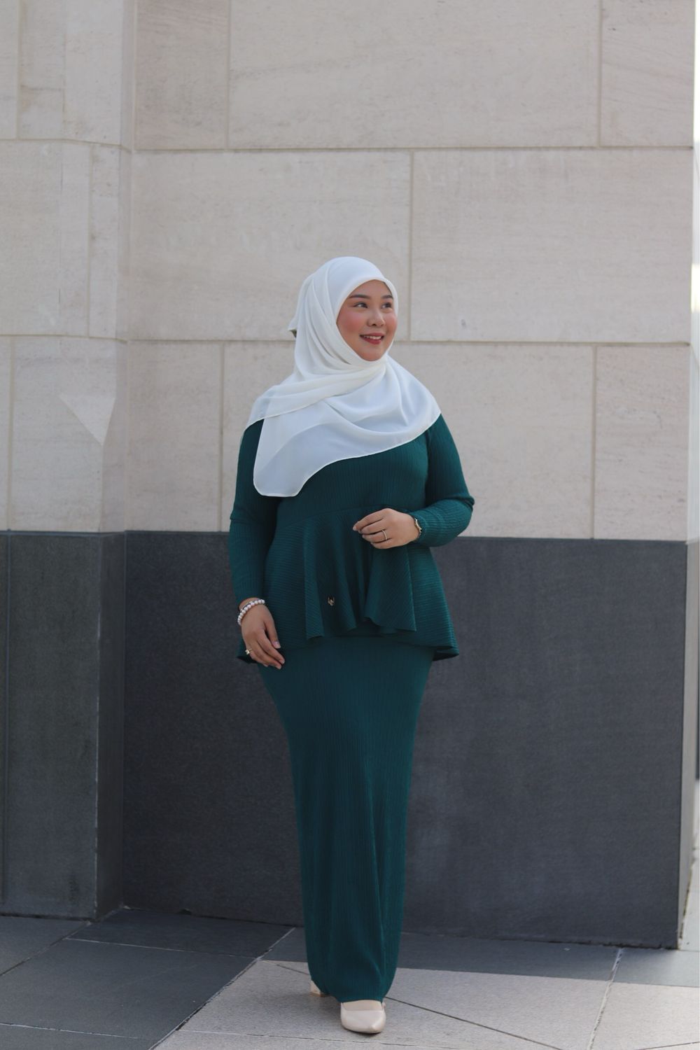 Olivia Set in Dark Emerald