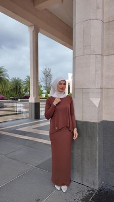 Adela Set in Truffle