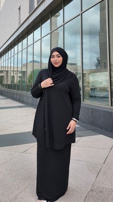 Azuha Set in Black