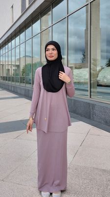 Azuha Set in Dusty Mauve