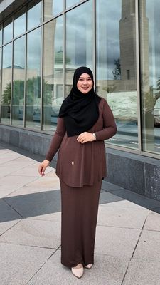 Azuha Set in Dark Brown