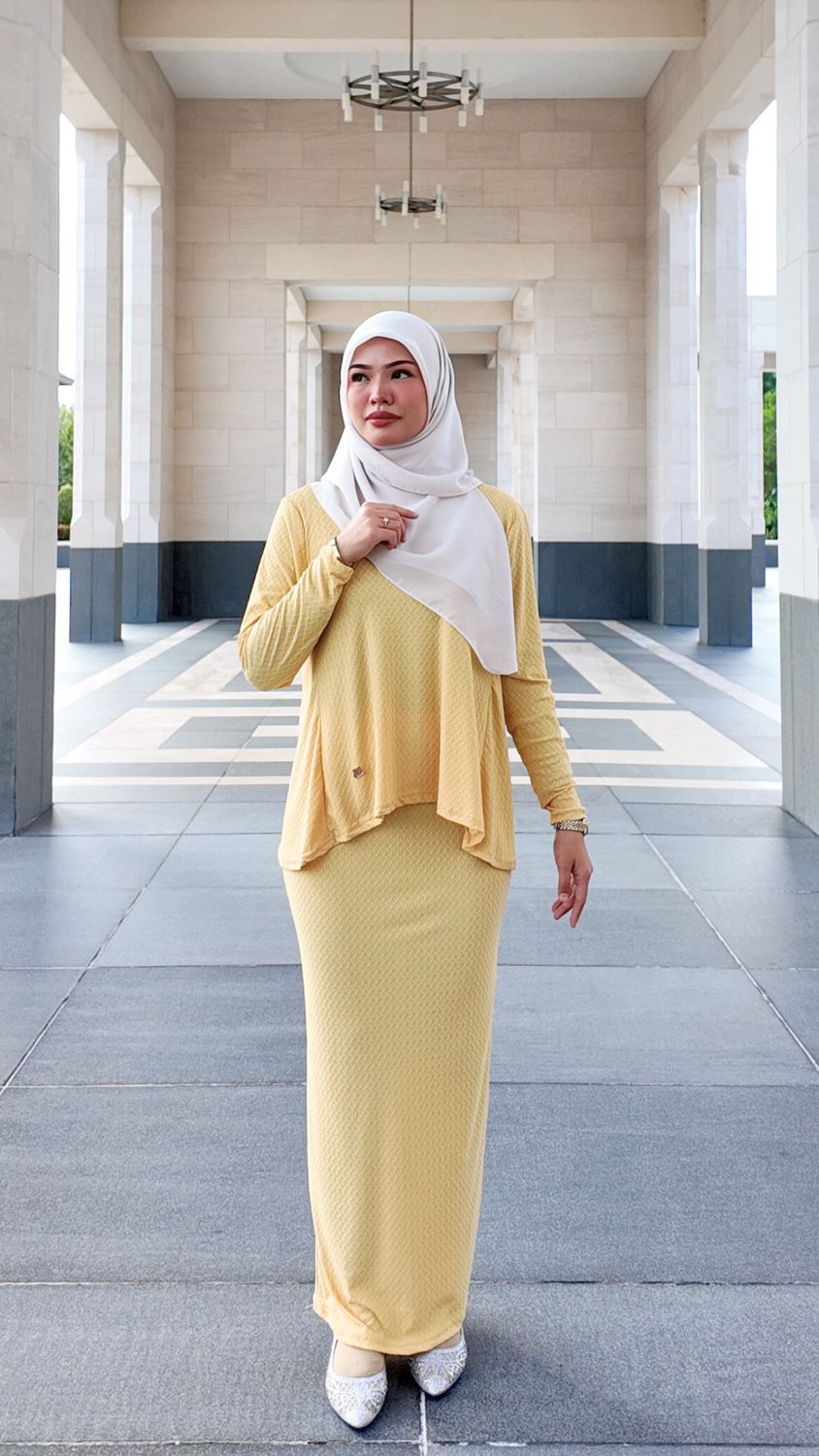 Lunara Set in Baby Yellow