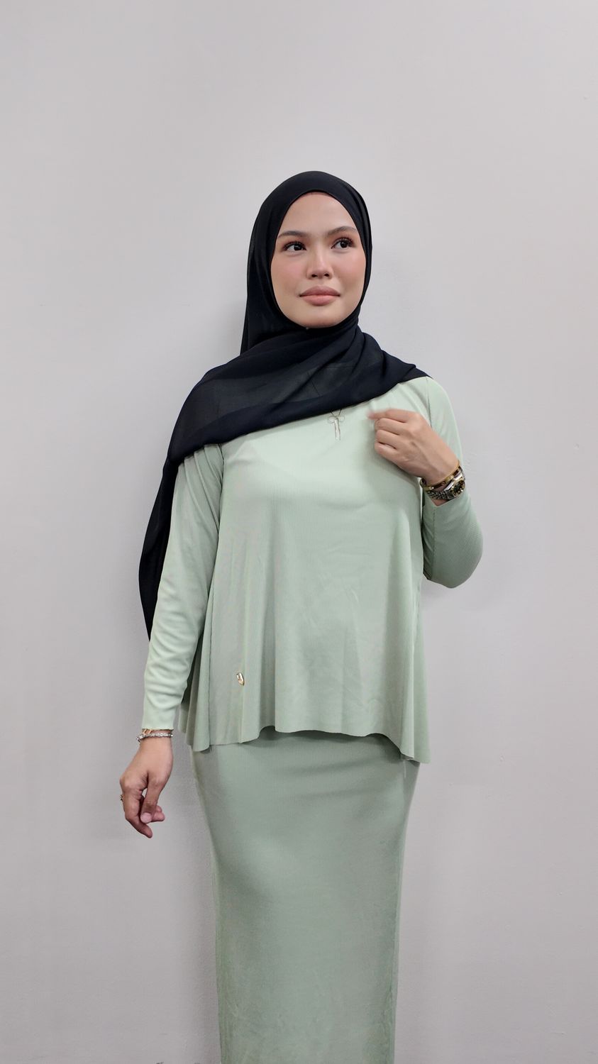 Keyla Set in Baby Green