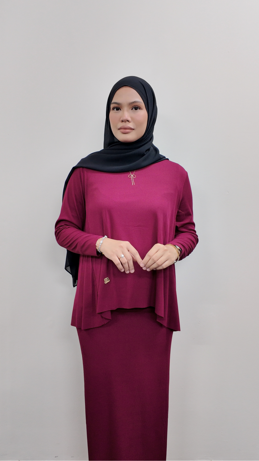 Keyla Set in Wine Burgundy