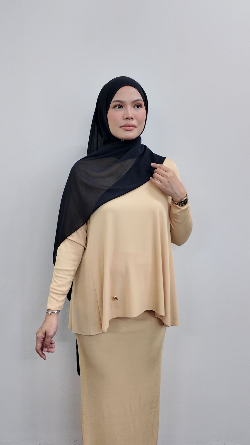 Keyla Set in Faded Yellow