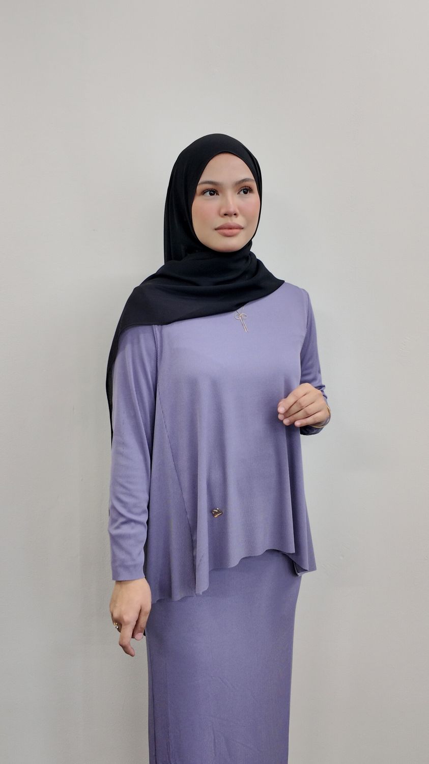 Keyla Set in Light Cadbury