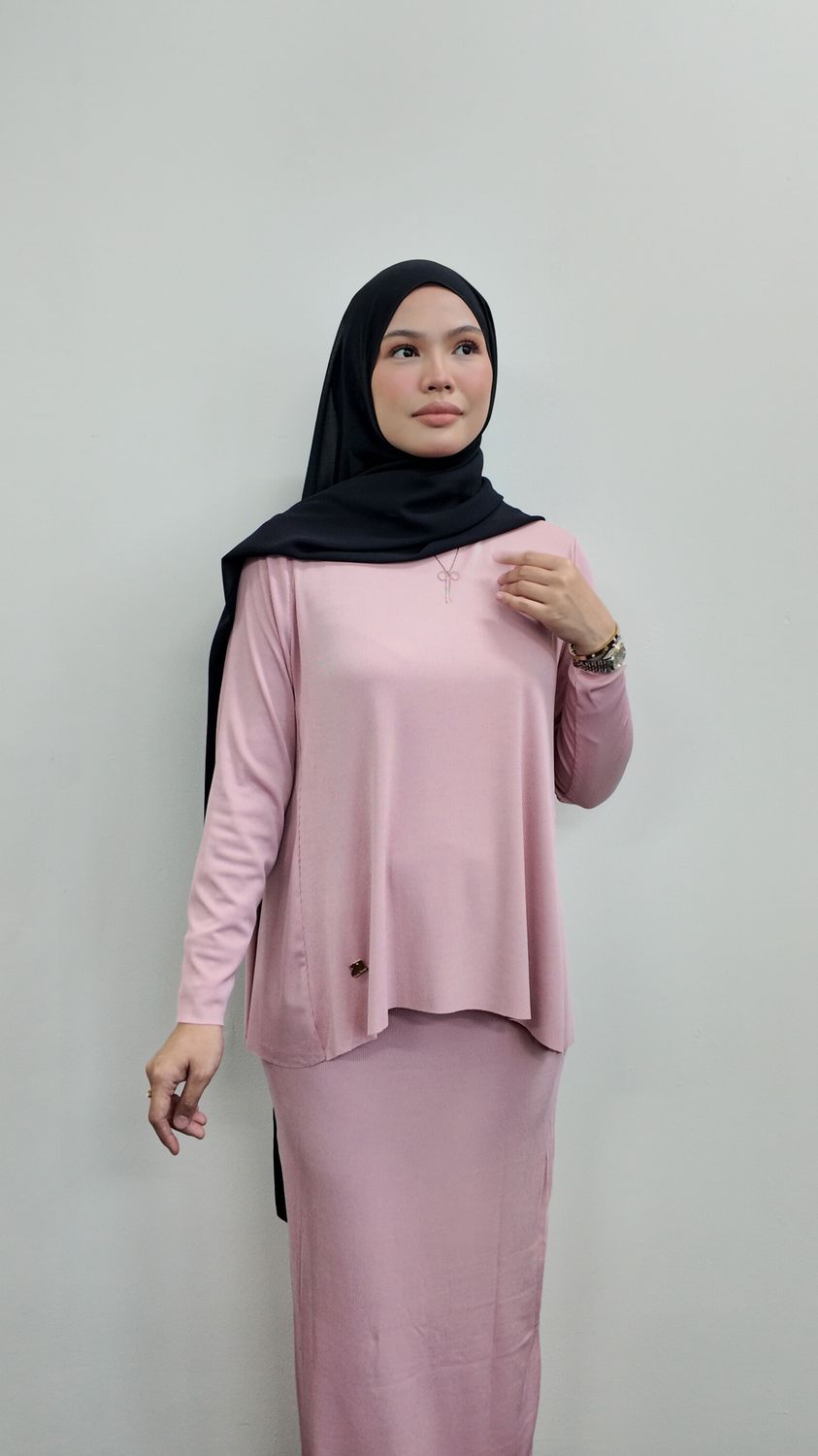 Keyla Set in Dusty Pink