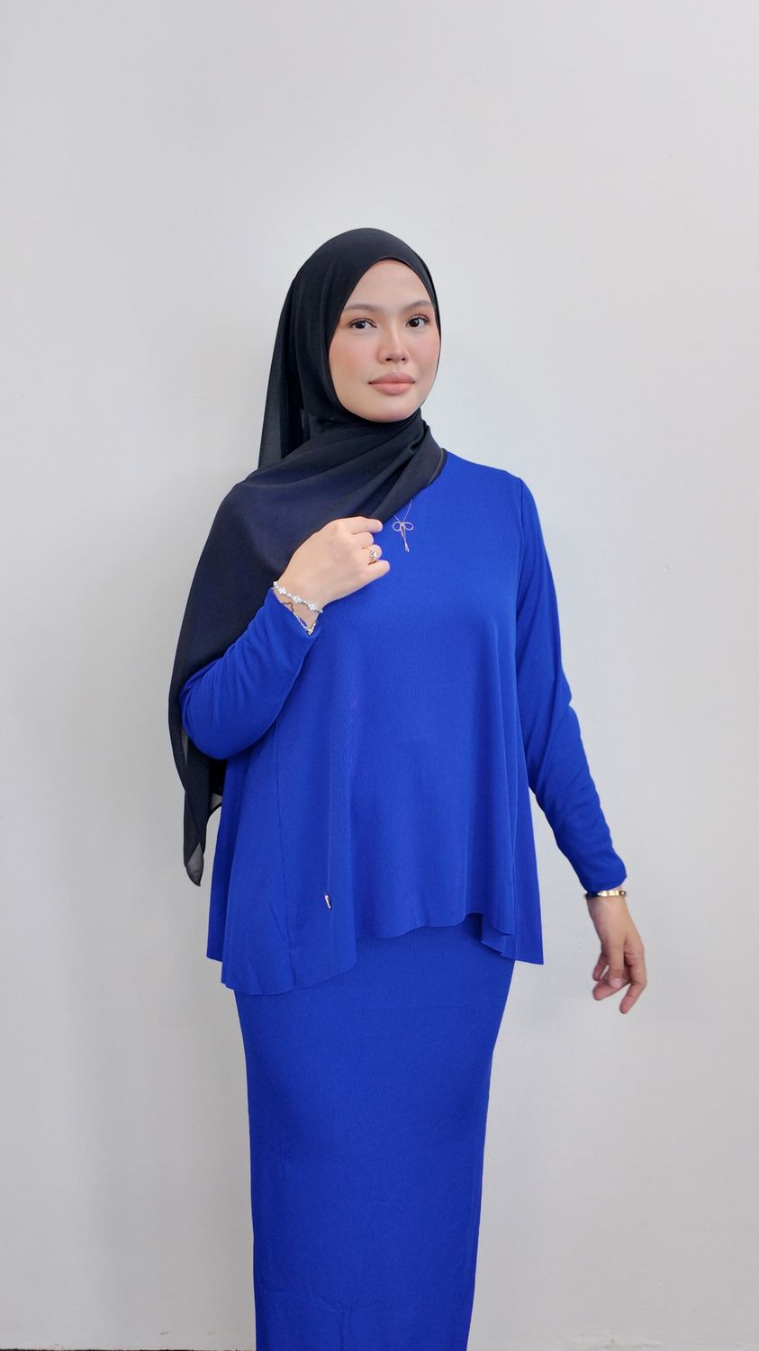 Keyla Set in Royal Blue