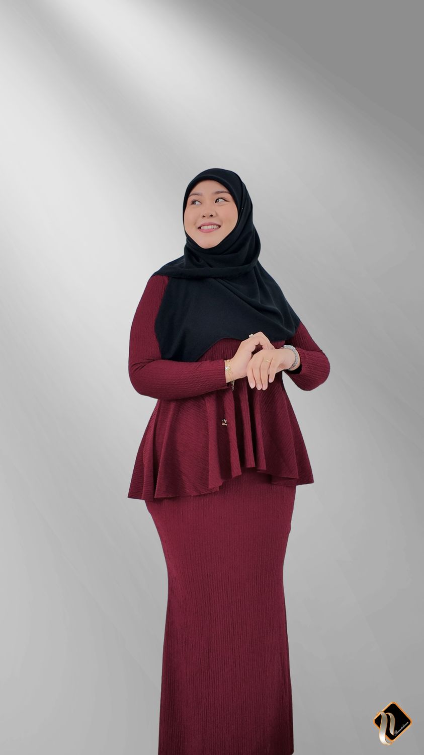 Olivia Set in Burgundy