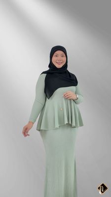 Olivia Set in Baby Green