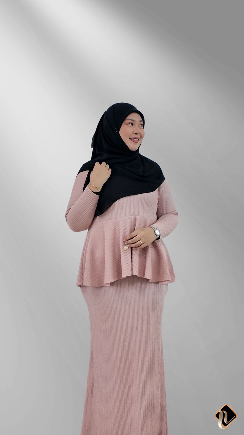 Olivia Set in Blush Petal