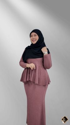 Olivia Set in Pink Belacan